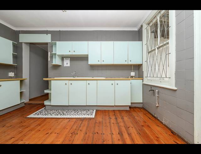 1,097M² BUILDING FOR SALE IN RICHMOND HILL